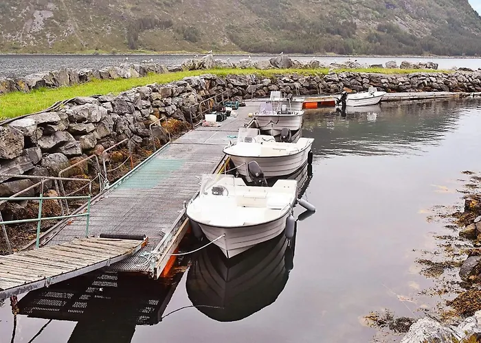 7 Person In Selje-by Traum *